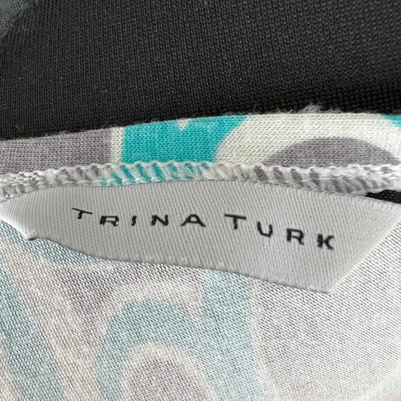 TRINA TURK Turquoise Gray Print Short Sleeve Plunging Neckline Tunic Top Size S - Picture 6 of 8